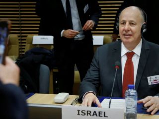 وزیر اسرائیلی: آمریکا هرگز به ایران حمله نخواهد کرد، باید به تنهایی اقدام کنیم