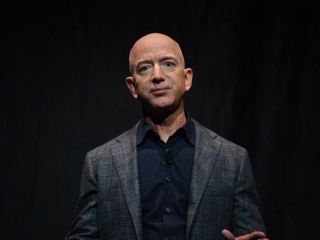 جف بزوس از مدیرعاملی آمازون کناره‌گیری می‌کند