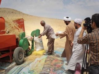 جمع‌آوری زکات هزار میلیارد تومانی؛ آیا کمیته امداد نقش «رابین‌هود» را بازی می‌کند؟