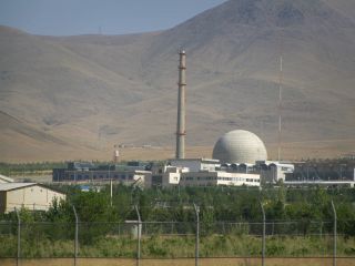 گفتگوی اختصاصی؛ ایران چقدر تا ساخت سلاح هسته‌ای فاصله دارد؟