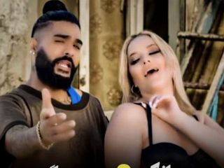 ساسی مانکن، الکسیس تگزاس، جدل‌های بی‌پایان و جامعه چهل تکه