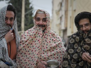 مراسم «قاشق زنی» چهارشنبه سوری در شیراز