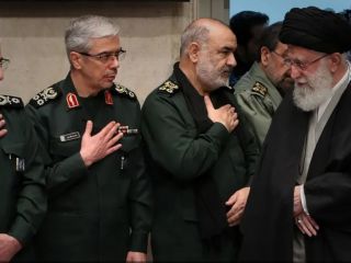 استعفا یا برکناری؛ دعوای سپاه برای کیک ریاست جمهوری