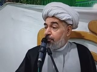 آخوند: امام زمان هر شب نماز شبشو تو مسجد جمکران می‌خونه