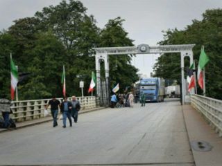 ۲۳۰ کیلو هروئین «بارگیری‌شده از ایران» در گمرک آذربایجان کشف شد