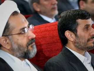 احمدی نژاد،وزیر اطلاعات را برکنار کردچون برخورد جدی با معترضین ۸۸ نکرده بود