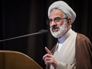 ادعای نماینده خامنه ای در سپاه :قاسم سلیمانی روسیه را سرباز جبهه مقاومت کرد