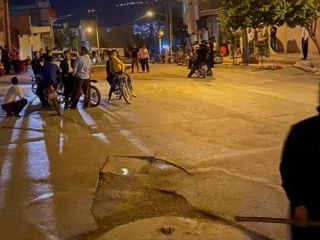 تندروهای جهادی در مریوان و حمله با چاقو و قمه به جوانان به بهانه «کفرگویی»