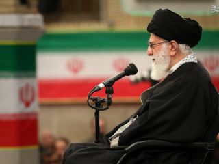 خامنه ای: ان‌شاءالله شما جوانان در بیت‌المقدس نماز خواهید خواند