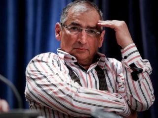 زیبا کلام : مسخره کردن ثبت‌نام کنندگان عادی انتخابات،روشی مکارانه برای حمایت از رد صلاحیت هاست