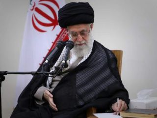 رقابت برای اینکه اینبار نظر «آقا» به چه‌کسی نزدیک است؟