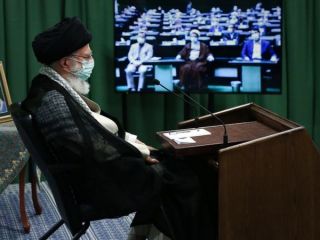 حمایت کامل علی خامنه ای از رد صلاحیت های شورای نگهبان