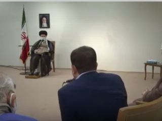 یک فیلم مبتذل از قصه‌هایی که نوکران برای خواباندن رهبر میخوانند!