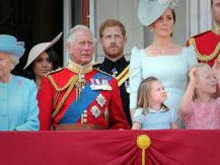 شاهزاده های خاندان سلطنتی بریتانیا در صف جانشینی ملکه چه رتبه ای دارند؟