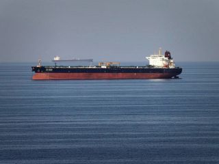 آمریکا در حال بررسی «تحریم‌های احتمالی جدید نفتی» علیه ایران است