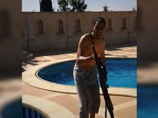 استخرپارتی و اسلحه ؛ اسرار پنهان در موبایل یک داعشی