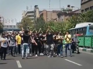 تهران هم با تظاهرات، علیه جمهوری اسلامی به پا خاست