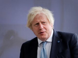 نیروهای انگلیسی و آمریکایی به دنبال «مرده یا زنده» حمله‌کنندگان به نفتکش اسرائیلی