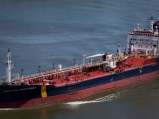 هواپیماهای آمریکایی از لحظه ورود افراد مسلح ایرانی به کشتی «اسفالت پرنسس»  عکس‌هایی گرفته‌اند