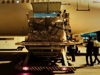 ژاپن: ۳ میلیون واکسن کرونای رایگان به ایران دادیم و هزینه حمل آن را هم پرداخت کردیم