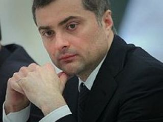 با قدرتمندترین مرد جهان ملقب به کاردینال خاکستری کرملین آشنا شوید