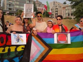 رژه افتخار رنگین‌کمانی‌های ایرانی در ونکوور