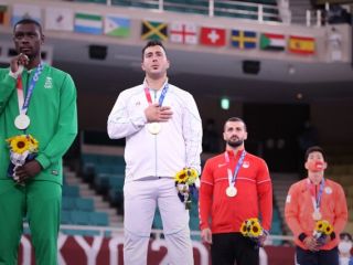 اشک و سجده شکر پدر کاراته کای عربستان بعد از شکست پسرش در برابر ایران