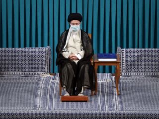 خامنه ای خواستار تامین واکسن کرونا به هر شکل ممکن شد