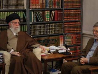 پزشک ویژه خامنه‌ای دولت روحانی را مقصر تاخیر در واردات واکسن کرونا دانست