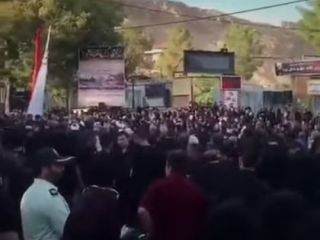 حمله به تلگرام و تبلیغ پیام رسان داخلی در عزاداری محرم