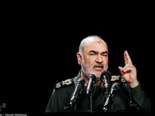 فرمانده کل سپاه:  چه تضمینی وجود دارد که آمریکا واکسن فلج‌کننده به ما ندهد؟