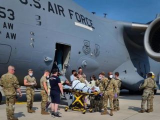 بدنیا آمدن نوزادی در داخل هواپیمای نظامی در راه فرار از افغانستان