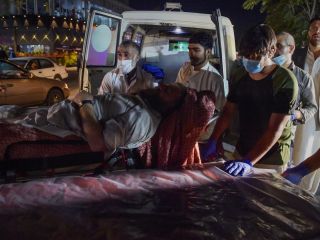 بایدن: می دانیم چه کسی در پشت حمله کابل قرار دارد