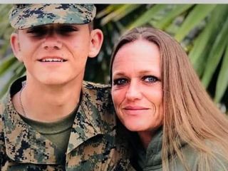 مادر سرباز ایرانی‌تبار کشته شده در کابل: اگر ترامپ رئیس جمهور بود الان پسر من زنده بود