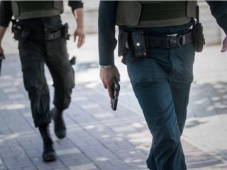 جلوه‌ای دیگر از خشونت در ایران: تیراندازی مرگبار پلیس