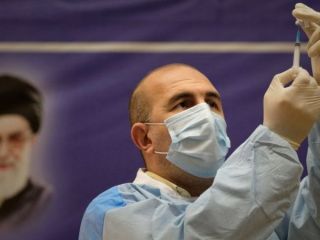 وزارت خارجه ایران: برای واردات واکسن فایزر و مدرنا هیچ خط قرمزی نداشته و نداریم