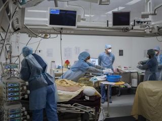 فرانسه حدود ۳ هزار کادر درمان خود را به‌دلیل امتناع از دریافت واکسن کرونا تعلیق کرد