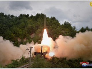 شلیک موشک‌های بالستیک کره شمالی از روی قطار