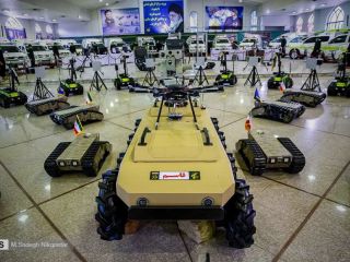 رونمایی سپاه پاسداران از «ربات‌های غواص و بمب‌یاب»