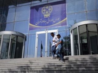 کشف چندین ماینر در ساختمان بورس: مدیر بورس برکنار شد