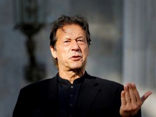 عمران خان: آمریکا «دیر یا زود» باید طالبان را به رسمیت بشناسد