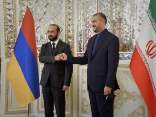 توافق تهران و ایروان با تکمیل جاده ارمنستان برای حل مشکل کامیون های ایرانی