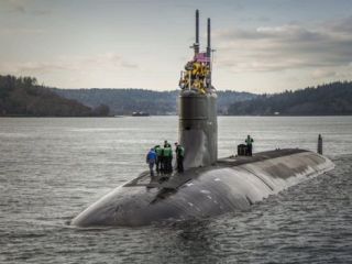 دستگیری زن و شوهر آمریکایی به اتهام فروش اطلاعات محرمانه زیردریایی‌ اتمی