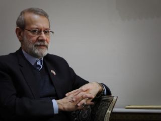 فرهیختگان: لاریجانی پرونده قرارداد ۲۵ ساله با چین را تحویل دولت داد