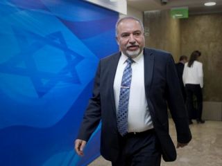 هشدار آویگدور لیبرمن درباره احتمال برخورد نظامی اسرائیل و ایران در آینده نزدیک