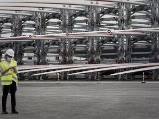 مشاغل پرتقاضا در آمریکا طی دهه آینده کدامند و دستمزد آنها چقدر است؟