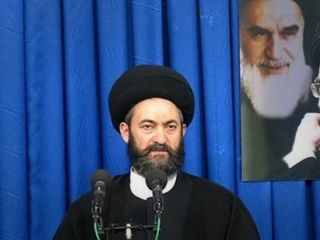 جایگاه و درآمد امامان جمعه؛ پانصد هزار تومان حقوق، میلیاردها تومان ثروت