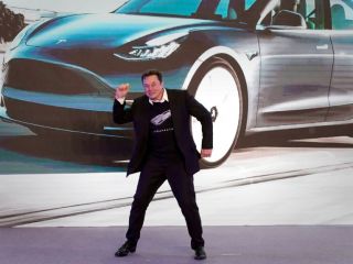 ایلان ماسک: اگر سازمان ملل پایان گرسنگی با شش میلیارد دلار را ثابت کند، تسلا را می‌فروشم