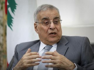 وزیر خارجه لبنان: نمی‌توانیم سر بریده حزب‌الله را در سینی به عربستان بدهیم