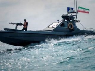 روایت متفاوت ایران و آمریکا از رویارویی سپاه با ناوهای آمریکایی برای پس گرفتن محموله نفتی